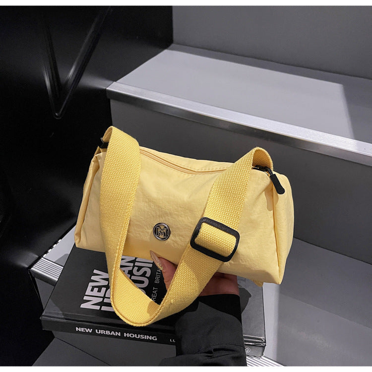 Cross-border new 2025 simple large-capacity messenger bag casual shopping fashion casual women's shoulder pillow bag