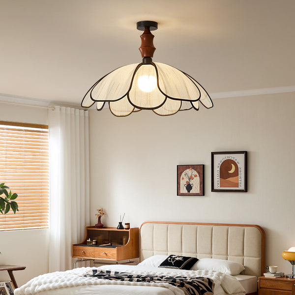 Petal ceiling French antique high-end artistic room lamps Japanese retro solid wood fabric bedroom lamps