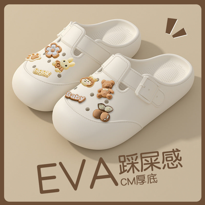 2026new arrival croc shoes women's outwear stomping on shit cartoon popular non-slip beach baotou sandals women's summer