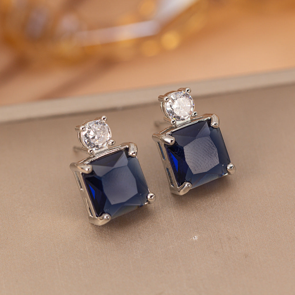 【titanium steel】cross-border hot seller: minimalist square necklace for women - niche, lightweight luxury, versatile, elegant clavicle chain jewelry