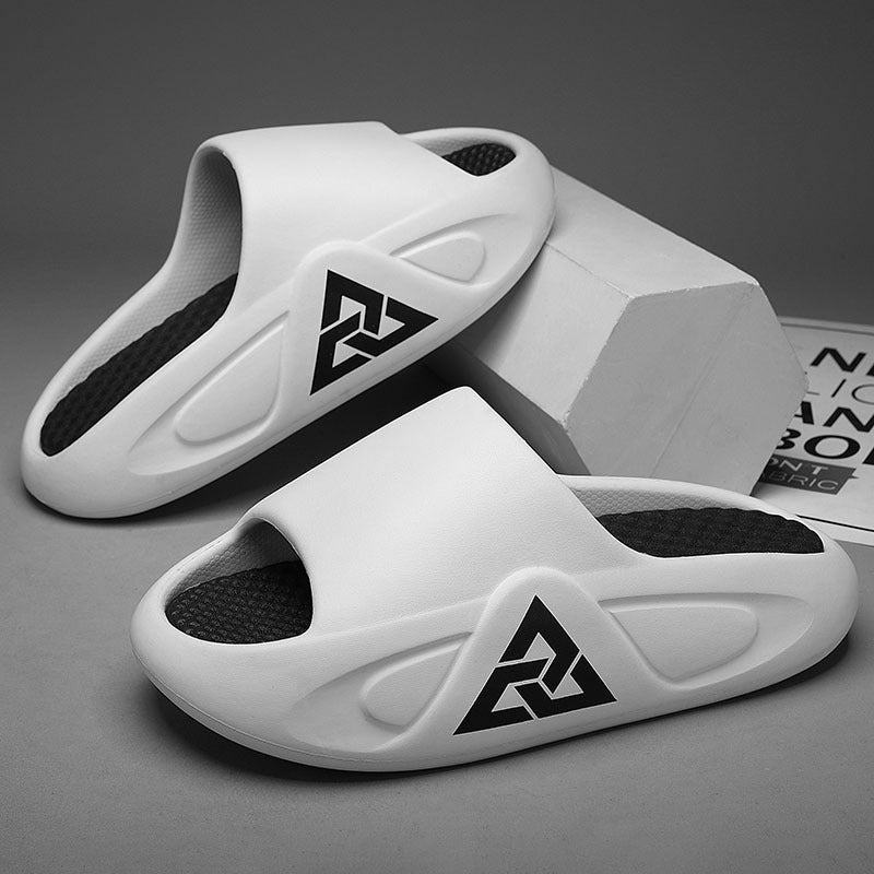2024 new men's flip-flops: trendy, casual, and comfortable outdoor sandals for beach and sports