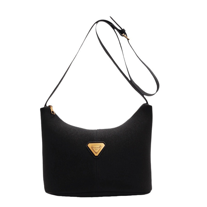 Simple retro underarm bag women's 2025 new winter shoulder messenger bag high-end sense work commuter tote bag