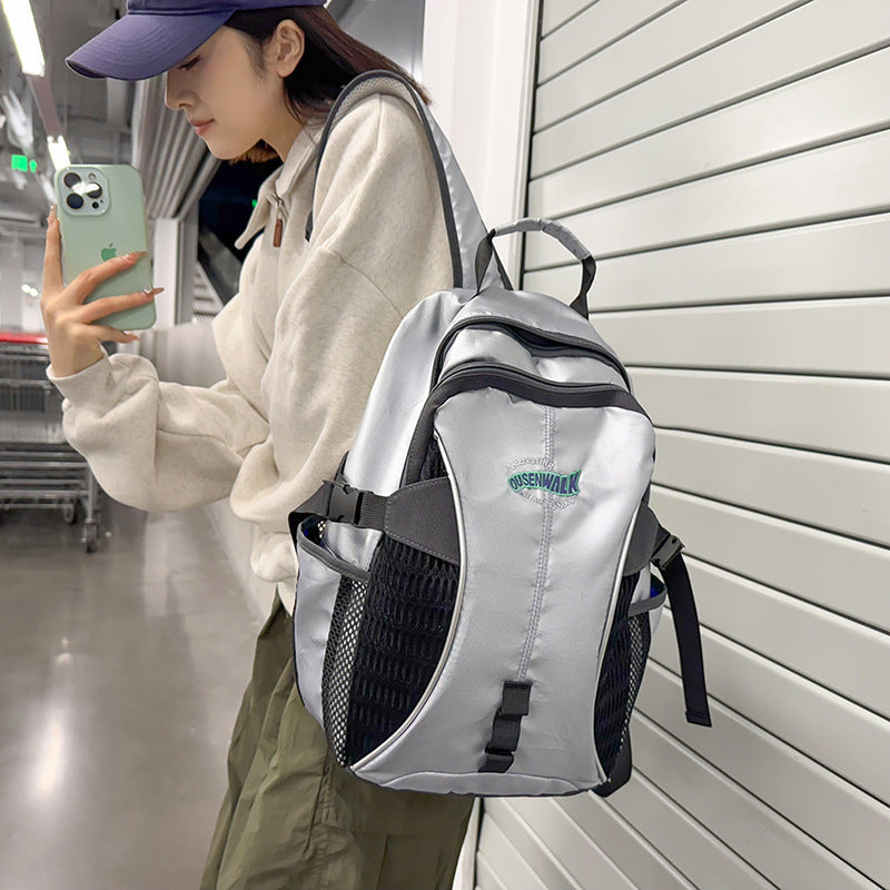 Retro outdoor travel backpack women 2025 new sports student schoolbag large capacity commuter bag trendy cool backpack