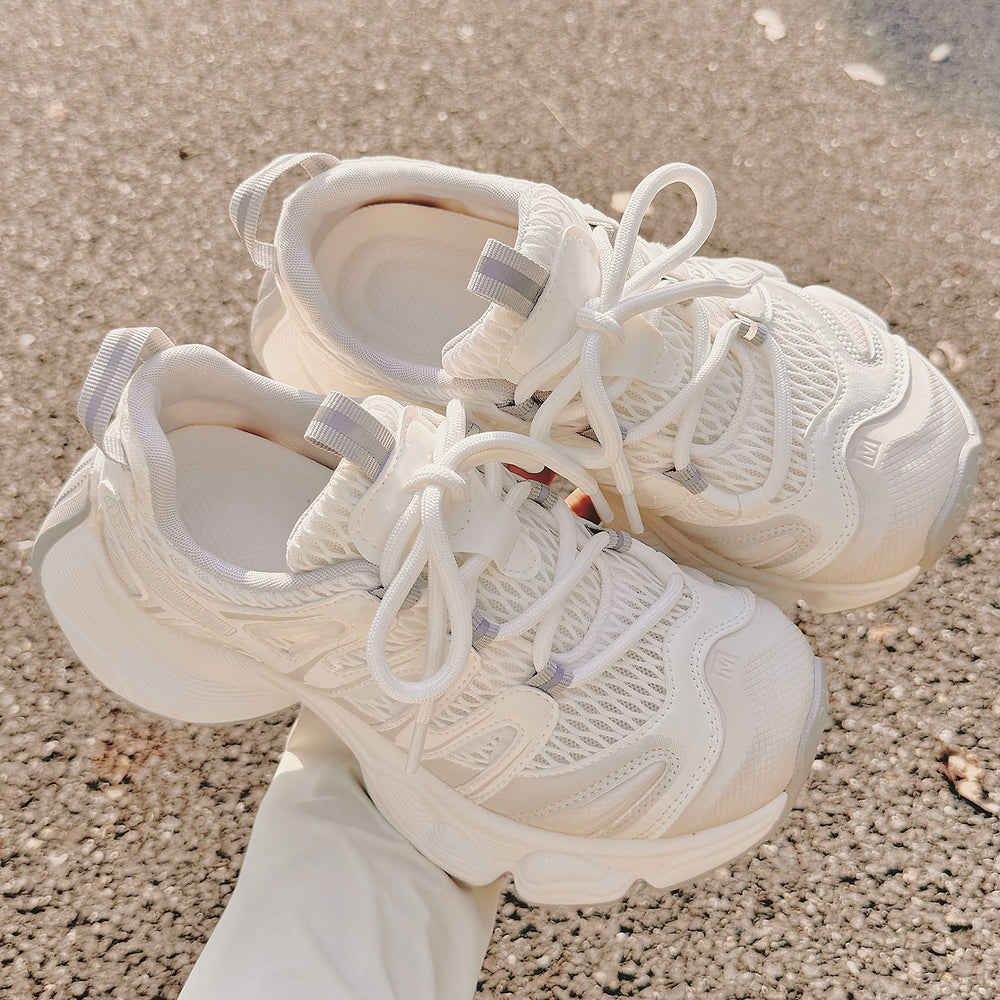 2026 spring new thick-soled height-increasing chunky sneakers for women, versatile casual athletic shoes, breathable mesh bestselling white sneakers