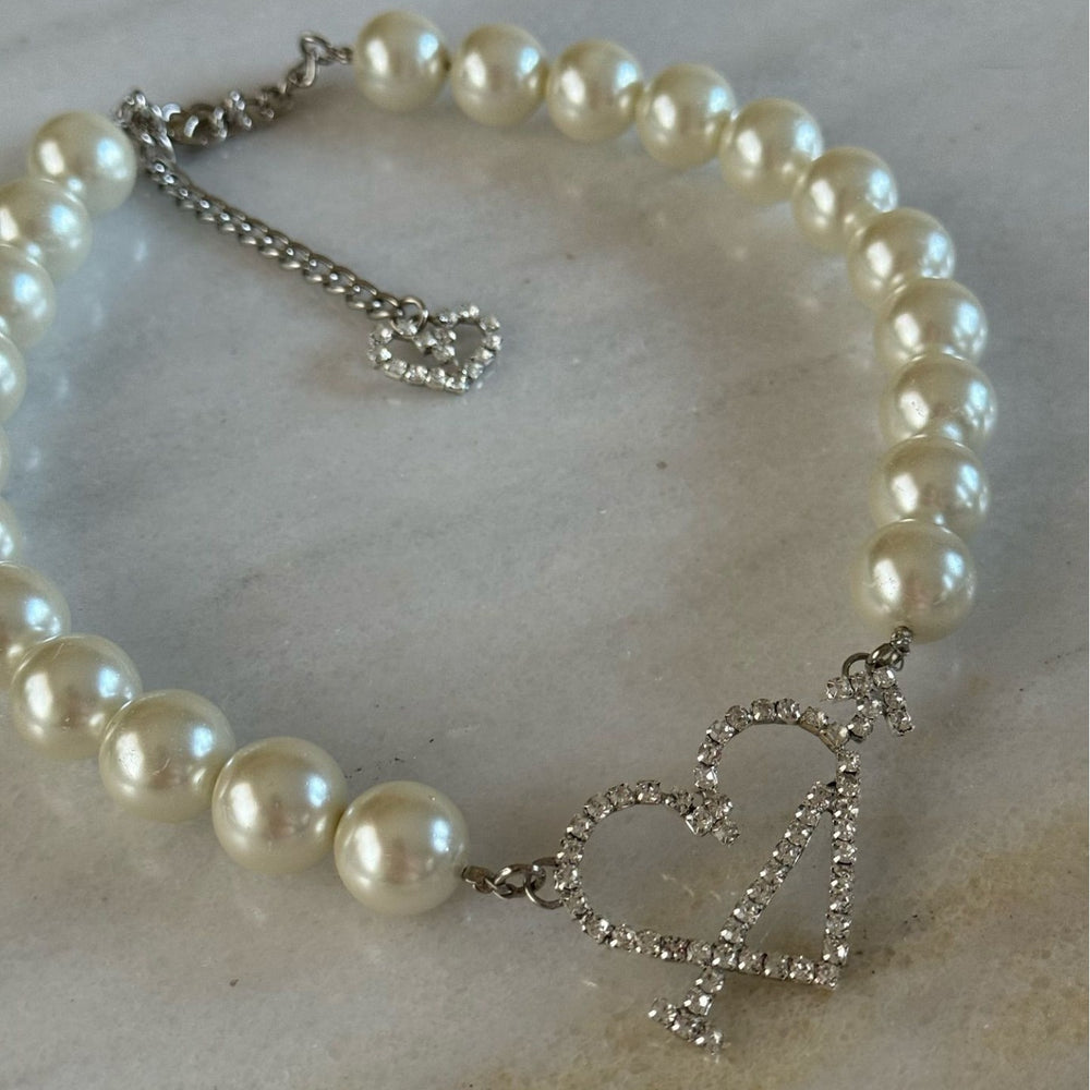 Wholesale women's necklace accessories: european and american cross-border light luxury high-end jewelry, diamond-studded heart choker, pearl sweater necklace