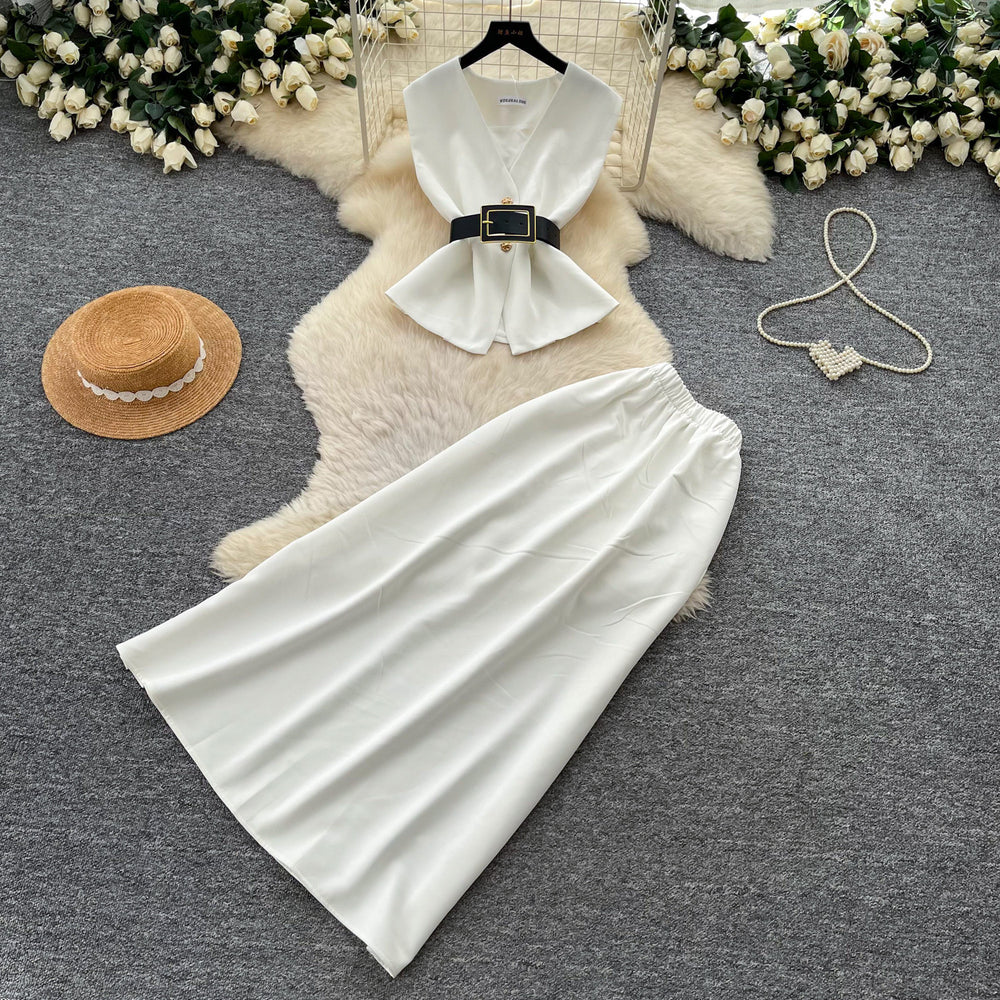 Korean style commute-friendly sleeveless vest a-line skirt two-piece set for women, spring 2026, slim fit, high-waisted outfit