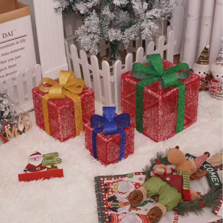 Christmas atmosphere must-have new folding Christmas gift box three-piece set, couple romantic atmosphere props gift decoration