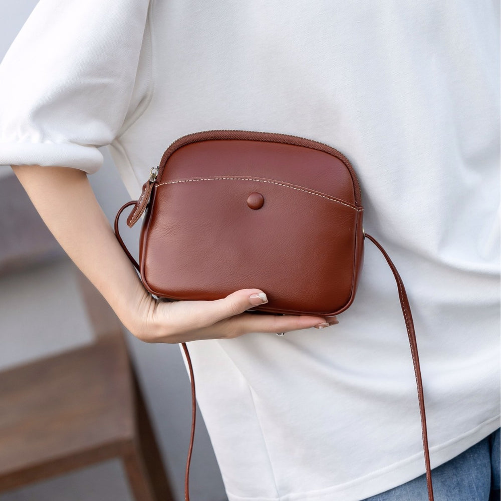 Spring/summer 2025 new women's phone bag: genuine leather soft bag, lightweight casual crossbody bag, fashionable versatile shoulder bag