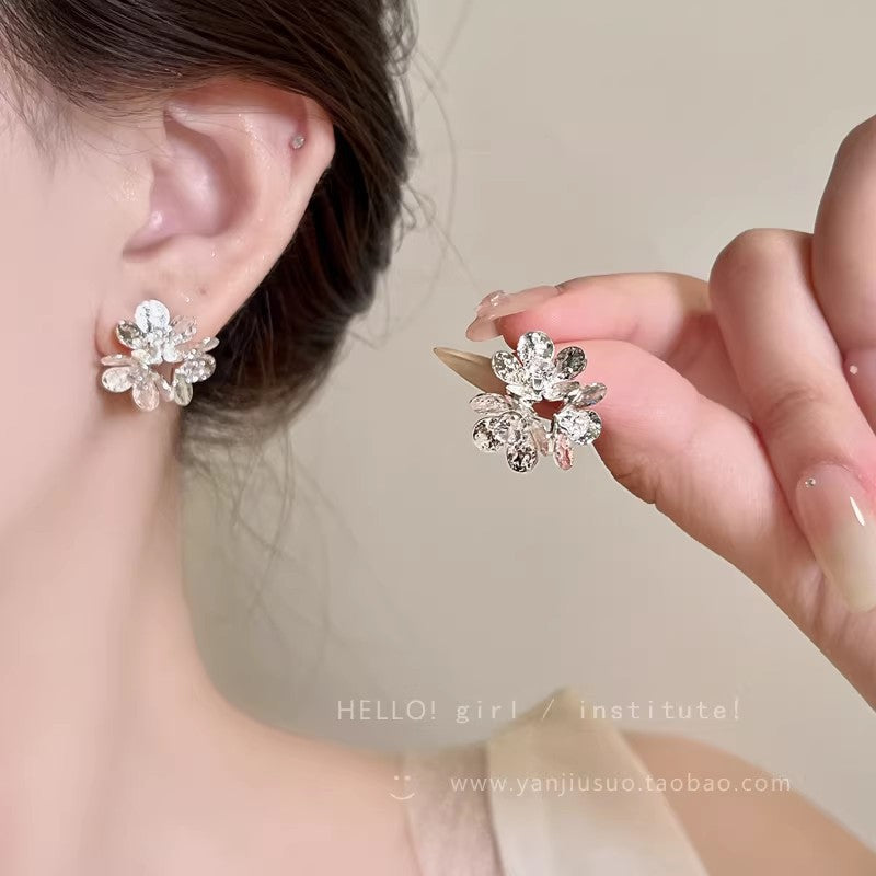 Textured zircon flower stud earrings - women's high-end unique design earrings - 2026 new spring/summer elegant ear jewelry
