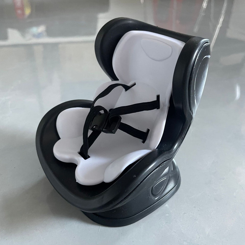 Only the seat labubu second generation adapted doll security seat car aromatherapy air conditioning air outlet ornaments