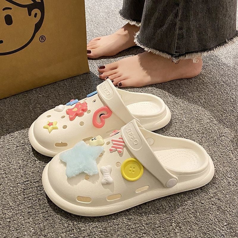 Summer clogs for women, high-end 2024 new style, cute beach sandals for outdoor wear, non-slip flat sandals