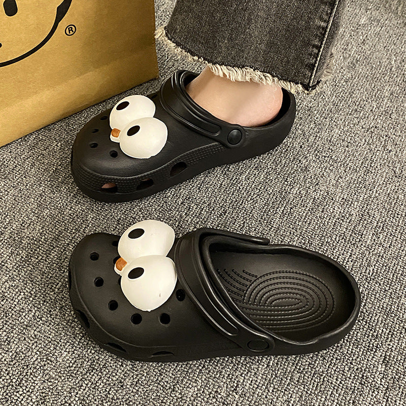 Super cute cartoon clogs for women, perfect for summer wear. new for 2023, these adorable, lightweight, and non-slip eva slippers are ideal for indoor use and feature a closed-toe design