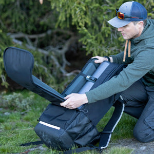 Manufacturer customizes portable binoculars backpack men's simple wear-resistant load-reducing camera backpack