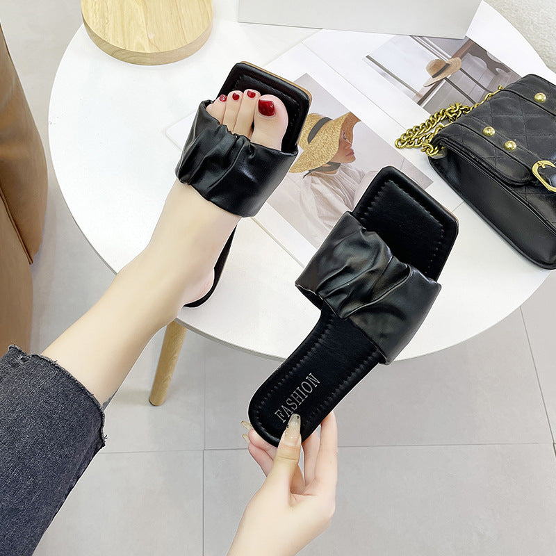 Flat-heeled slippers women's new summer 2020 Korean version outer wear fashion pleated sandals square head fairy style one-word slippers