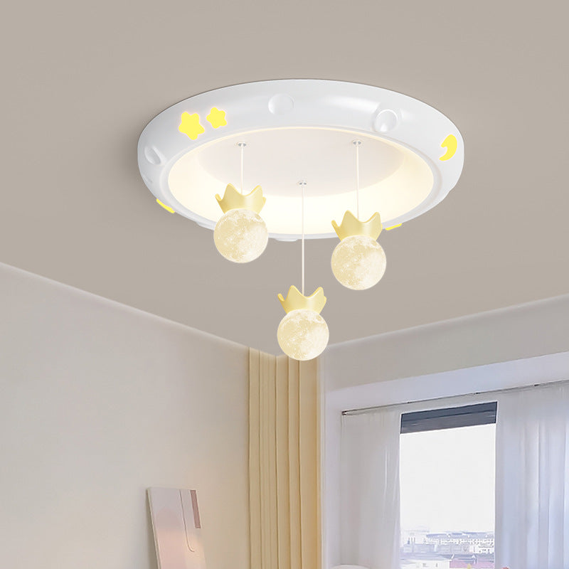 Bedroom light warm cream wind resin ceiling light creative crown hanging ball master bedroom children's room eye protection lamp