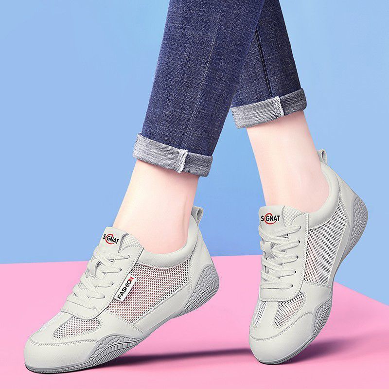 Women's white leather sneakers - spring/summer 2025 collection: lightweight, breathable mesh, comfortable lace-up, versatile & trendy athletic shoes