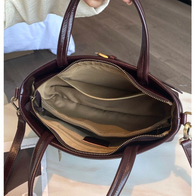 First-layer cowhide 2025new arrival oil wax leather women's shoulder crossbody ins style fashioncasualeasiest for matchclassy bag