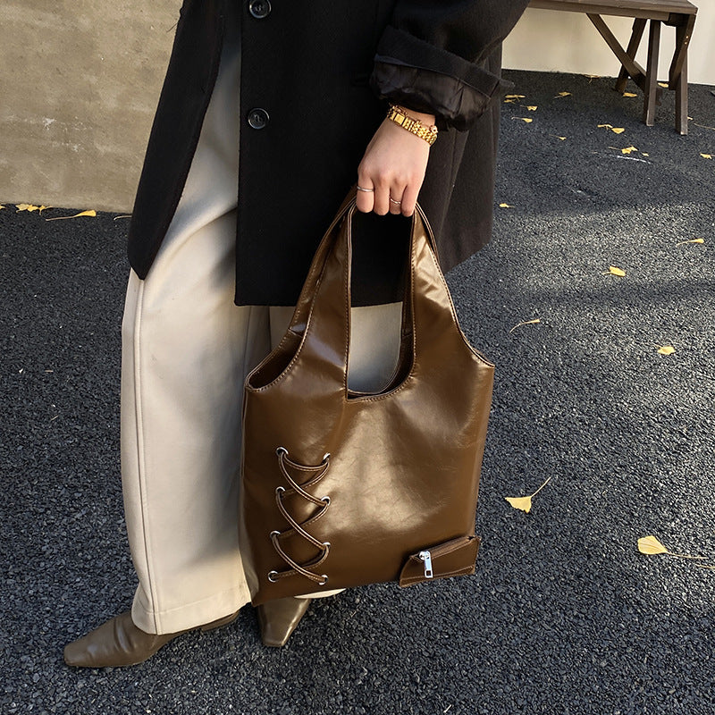 High-end designer handbag for women, new autumn/winter 2025 collection: commuter shoulder bag, tote bag, shopping basket