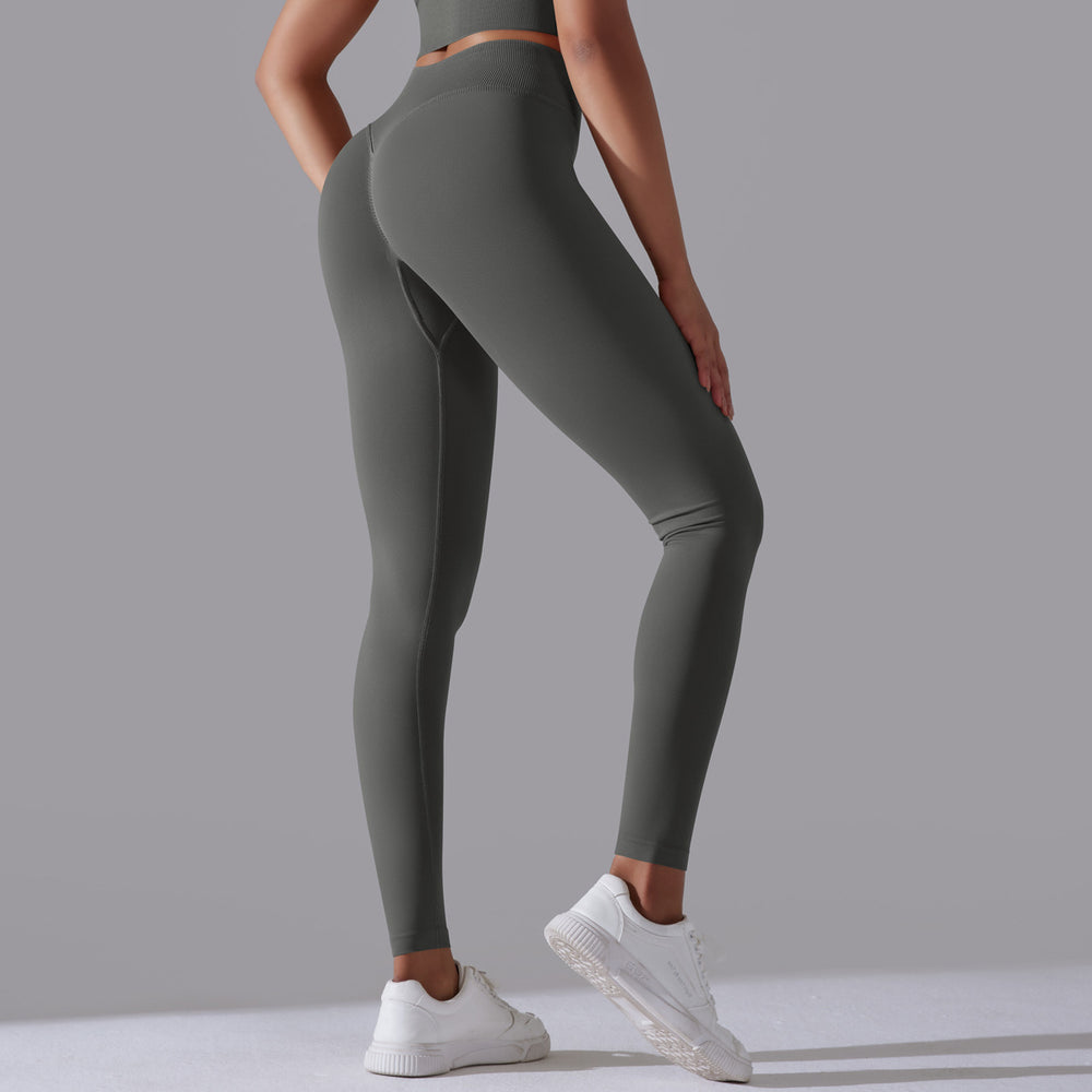 European and american new seamless yoga outfit sexy open-back workout set high-waisted butt-lifting leggings running fitness set