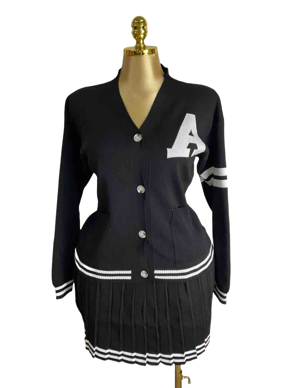 European and American Fashion Academy style V-neck long-sleeved cardigan high-waisted pleated skirt knitted sweater two sets women