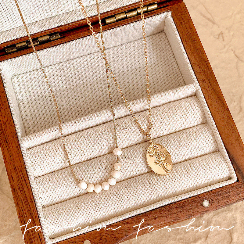 Double-layered rose pearl necklace for women accessible luxuryniche styleclassy sense of neck chain eleganteasiest for match clavicle chain accessories