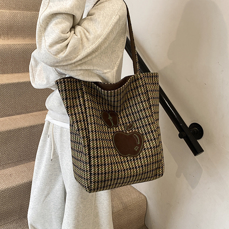 Qiandongge Commuter Underarm Bag Women's 2025 Autumn and Winter New Simple Handheld Shoulder Bag Large Capacity Tote Bag