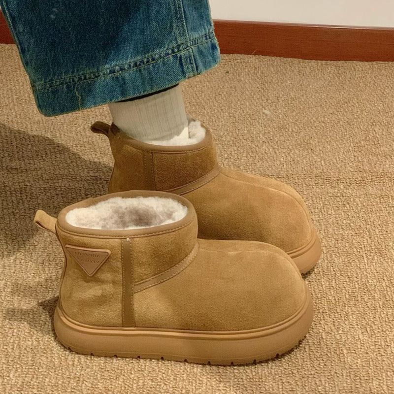 European station 2026 winter new capybara suede thickened snow boots bread shoes small women's shoes