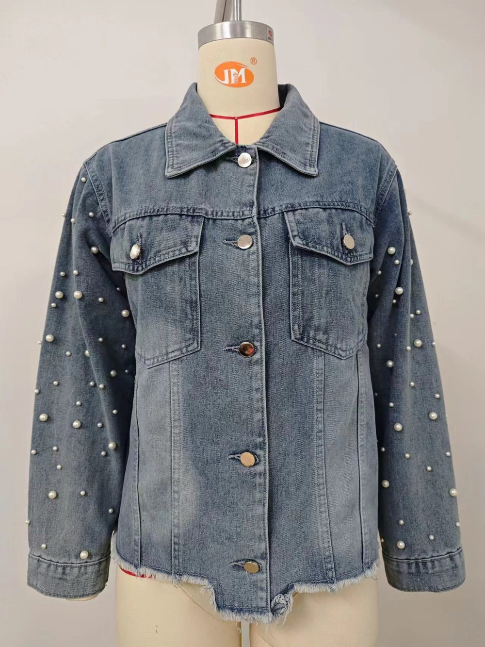 Fashion cross-border foreign trade lapel beading double patch pocket metal button hem raw edge drop shoulder version denim outwear for women