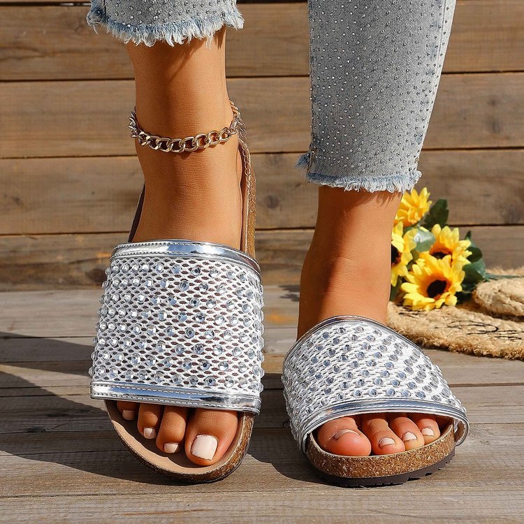 summer new arrival: plus-size chunky sole slides for women (sizes 36-42). wholesale available. dropshipping to  &