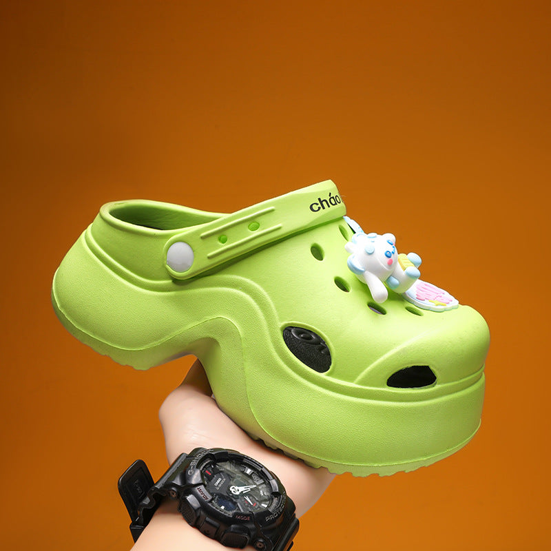 Thick-soled hole shoes women's new building block white rope heightening cute Internet celebrity beach cool slippers outer wear summer wholesale