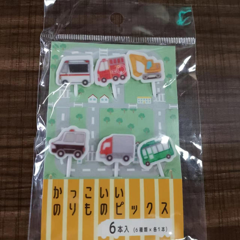 Japanese cartoon fruit picks creative children's food forks cake forks cute animal dessert forks plastic fruit forks