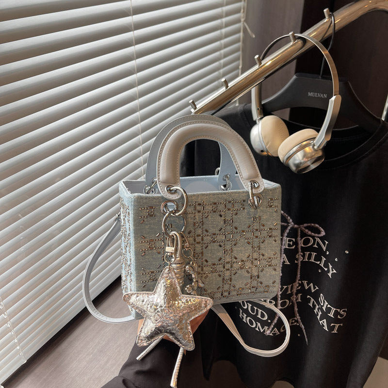 Fashion trend casual niche design personalized small square bag 2025 summer new foreign style women's shoulder messenger bag