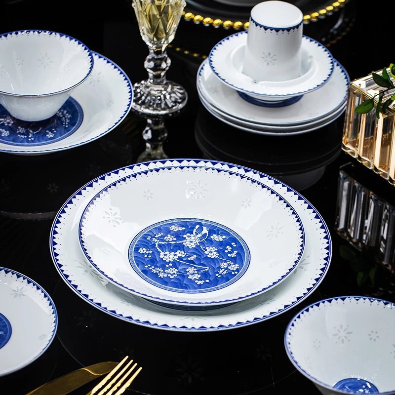 Blue and white exquisite Jingdezhen underglaze color high temperature white porcelain housewarming engagement gift box Chinese high-end