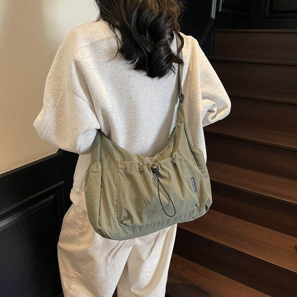 Casual large-capacity bag women's new commuter shoulder messenger bag large-capacity simple casual Oxford cloth backpack
