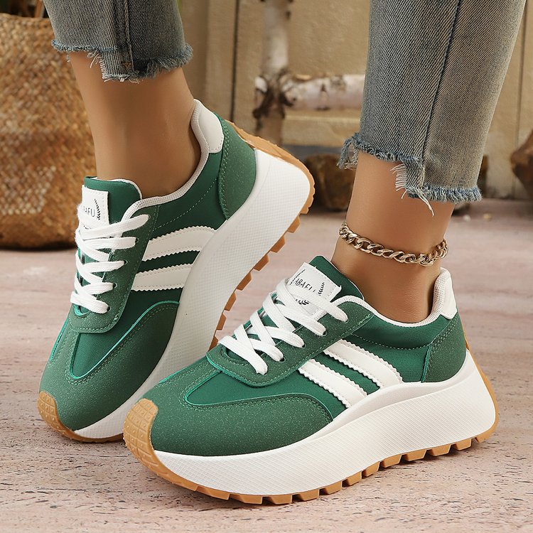 Wholesale women's spring/autumn new lightweight soft sole chunky sneakers - slimming, versatile, fashionable, casual white shoes