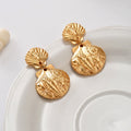 Wholesale resort-style earrings: european and american cross-border summer niche alloy stud earrings for women - exaggerated design starfish earrings