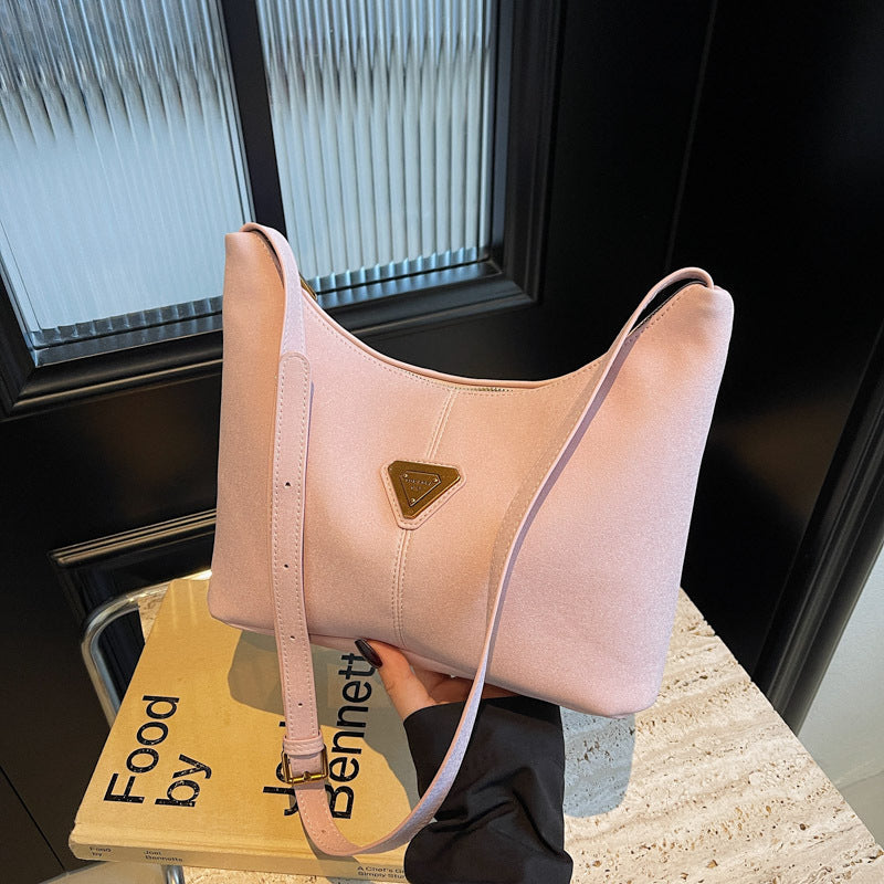 Simple retro underarm bag women's 2025 new winter shoulder messenger bag high-end sense work commuter tote bag