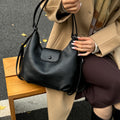 High-end retro large-capacity backpack for women, new 2025 autumn/winter versatile multi-functional crossbody tote bag