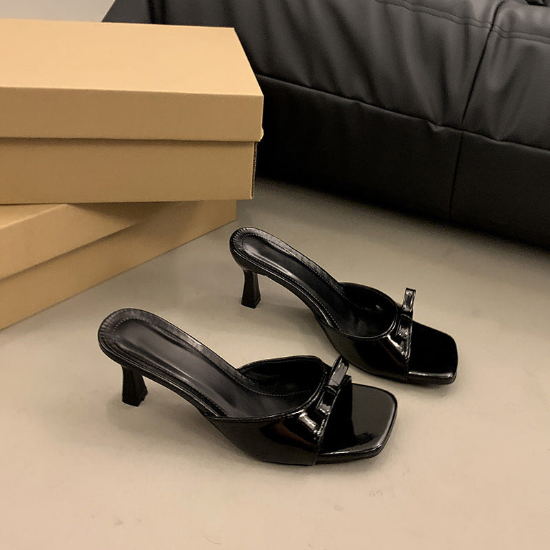 French high-heeled slippers for women, 2025 new summer collection, square toe stiletto heel thong sandals with bow detail, versatile and chic