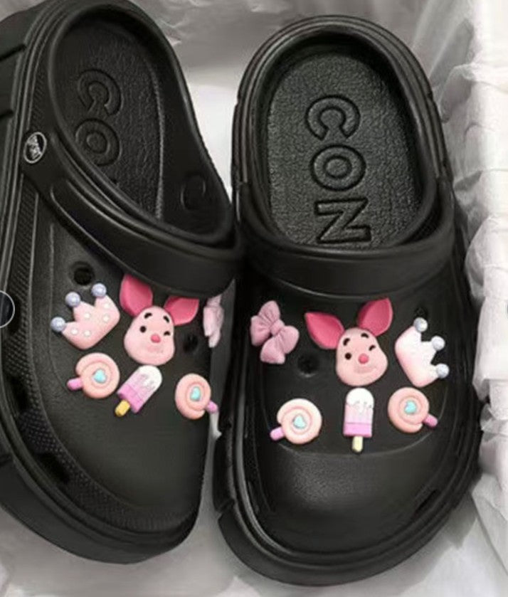 2024 hot style clogs for women wholesale summer outwear cute cartoon toe cap two-wear beach popular height-increasing sandals