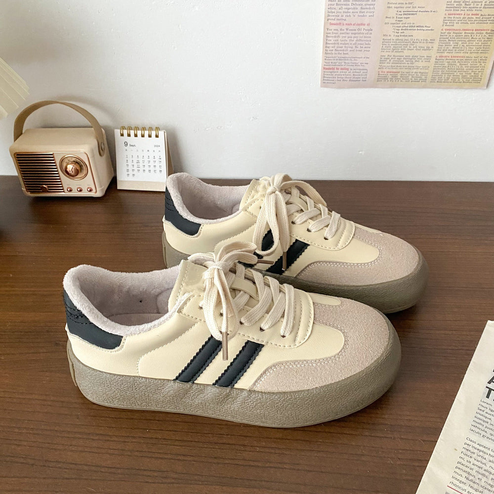 Fleece-lined sneakers for women, 2026 new style, versatile chic white sneakers, niche casual chunky sole german army trainers (gats)