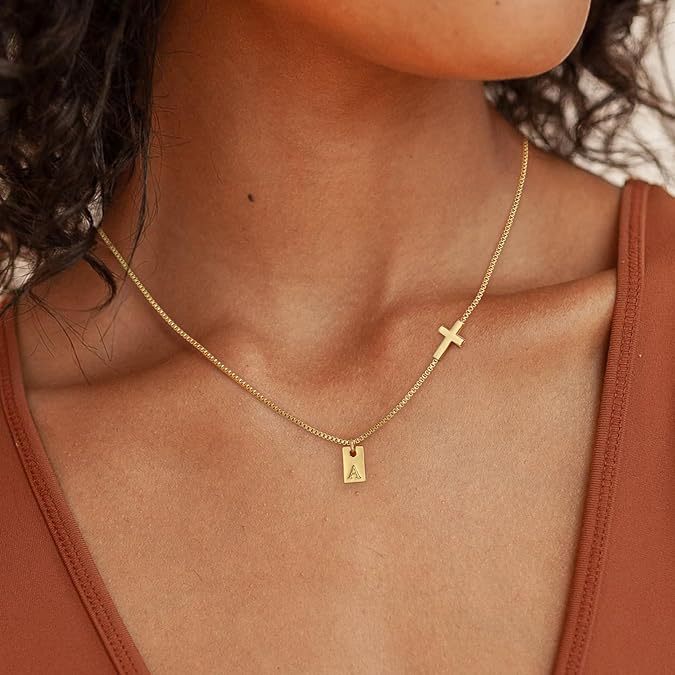 Amazon hot selling clavicle chain cross-border copper plated real gold women's fashion pendant 26 english letter necklace box chain