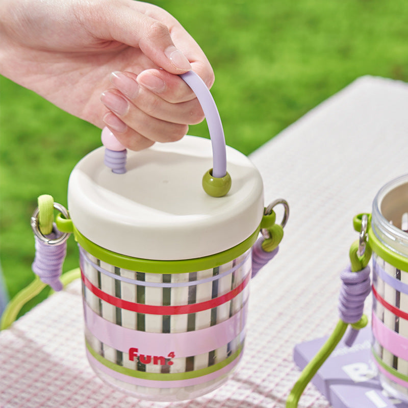 High-style fruit cup, leak-proof and portable, food-grade double-layered with drainage, perfect for on-the-go salads and fruit