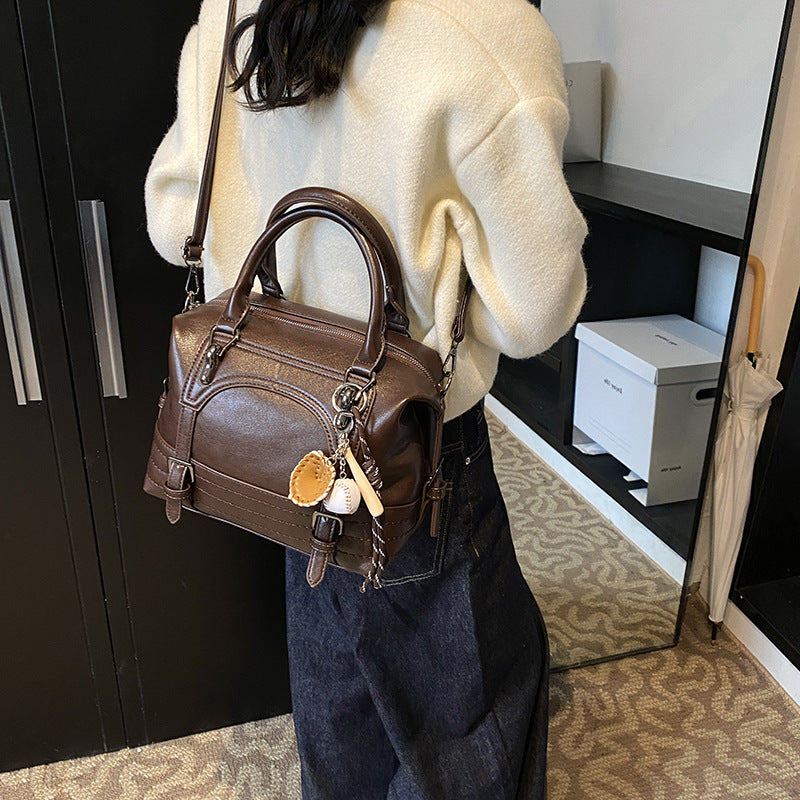 Factory direct sales 2025 European and American fashion women's bags oil wax leather shoulder messenger bags handbags Boston women's bags