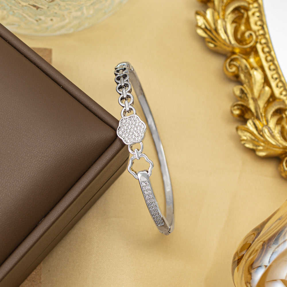 Bracelet female titanium steel fashion non-fading copper inlaid zirconium bracelet niche high-end fashion elegant jewelry wholesale hand jewelry