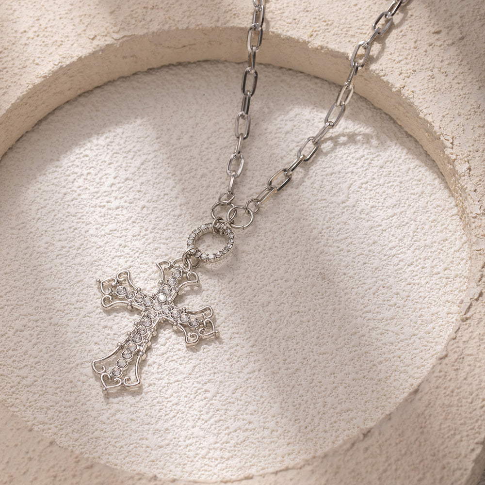 Hollow cross necklace wholesale fashionretrofashionaccessible luxuryniche style diamond accessorieseleganteasiest for match clavicle chain