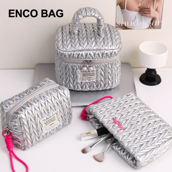 New personalized ins wind large-capacity silver cosmetic bag large portable storage bag high-end down texture waterproof