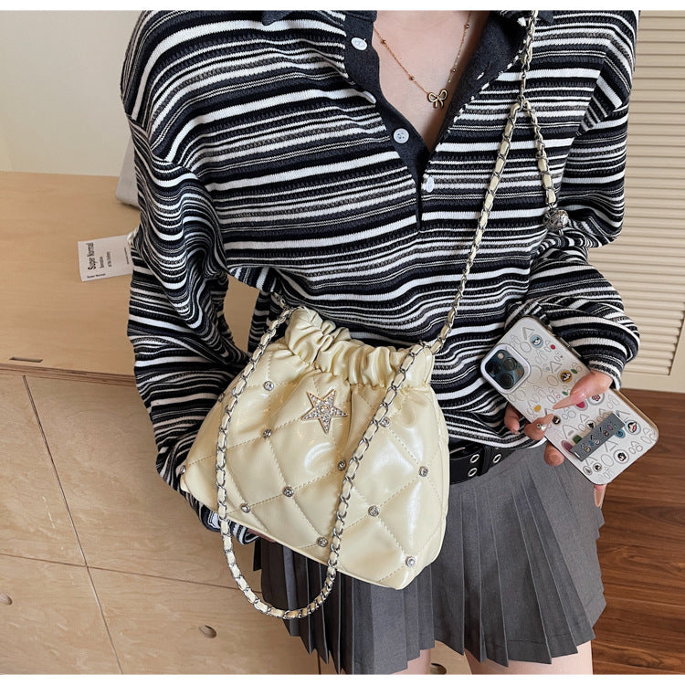 Cross-border niche bags women's 2025 new summer versatile diamond chain messenger bag casual explosive bucket bag