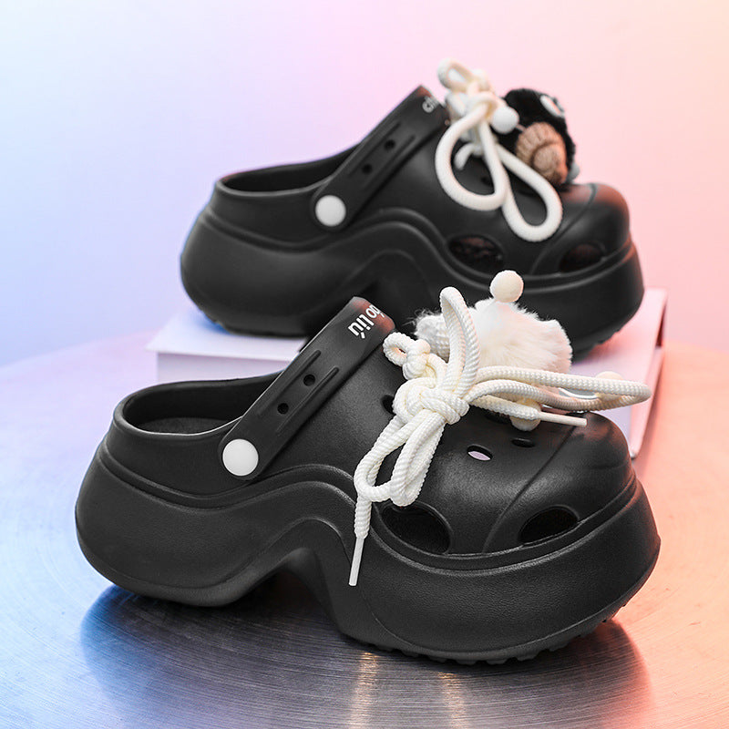 Thick-soled hole shoes women's new building block white rope heightening cute Internet celebrity beach cool slippers outer wear summer wholesale