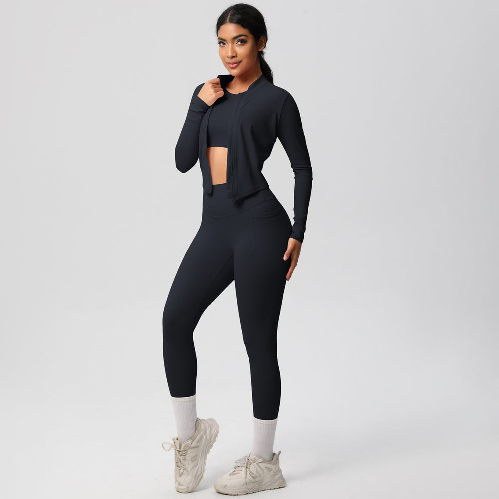 High-waisted, form-fitting, pocketed yoga set with a cropped, long-sleeved, cloud-feel, quick-drying running and fitness activewear three-piece set